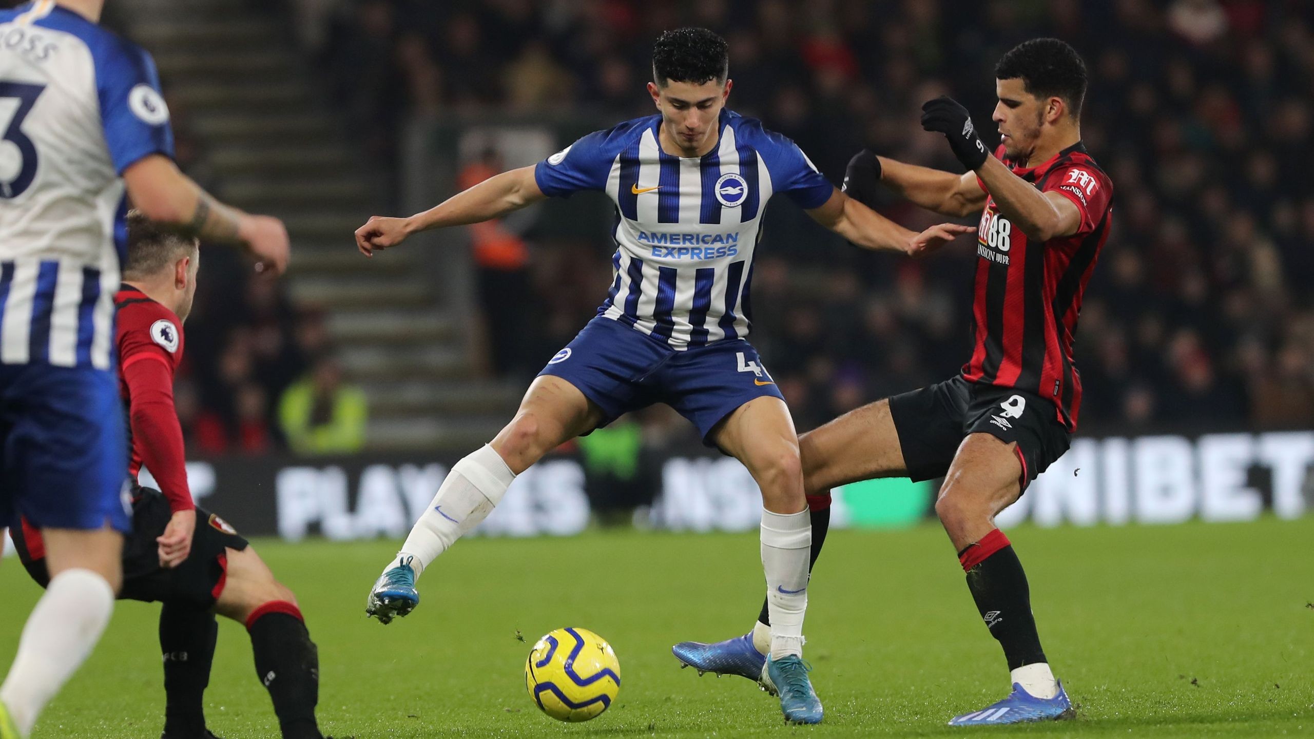 瓦力棋牌app-哥伦比亚国脚交通事故频发，欧国联赛事阴影笼罩