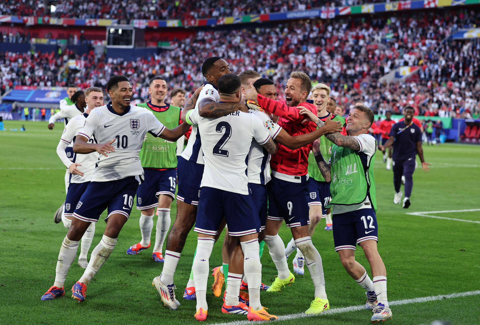 包含欧洲杯附加赛：英格兰点球战胜乌克兰，晋级顶级赛事的词条