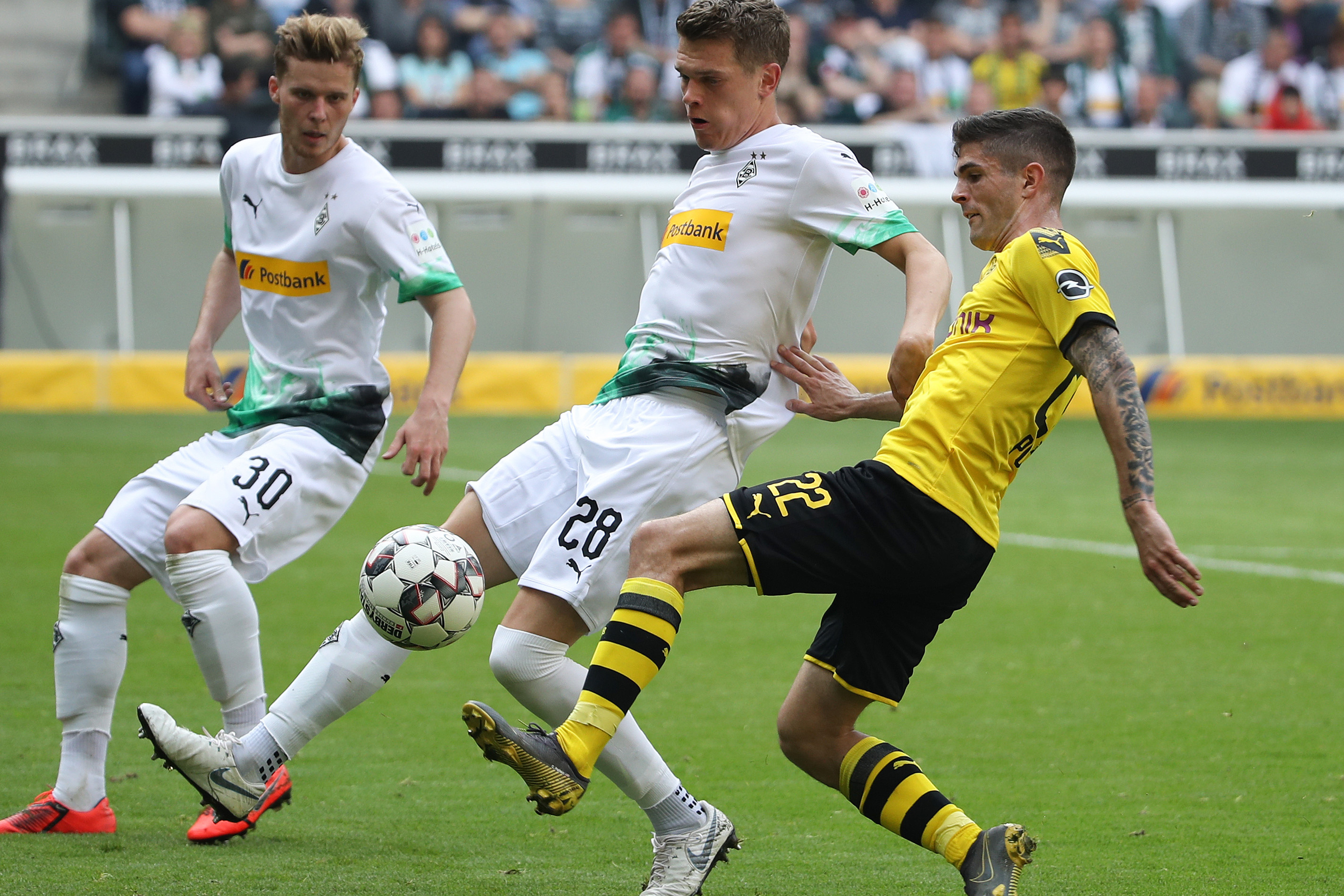 瓦力棋牌-包含伯恩茅斯力阻埃弗顿，英超保级形势渐现曙光的词条