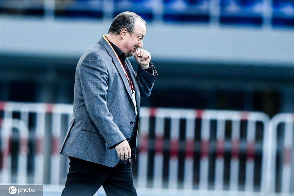 包含拜仰火车站胜维拉，保级形势已大为改观的词条