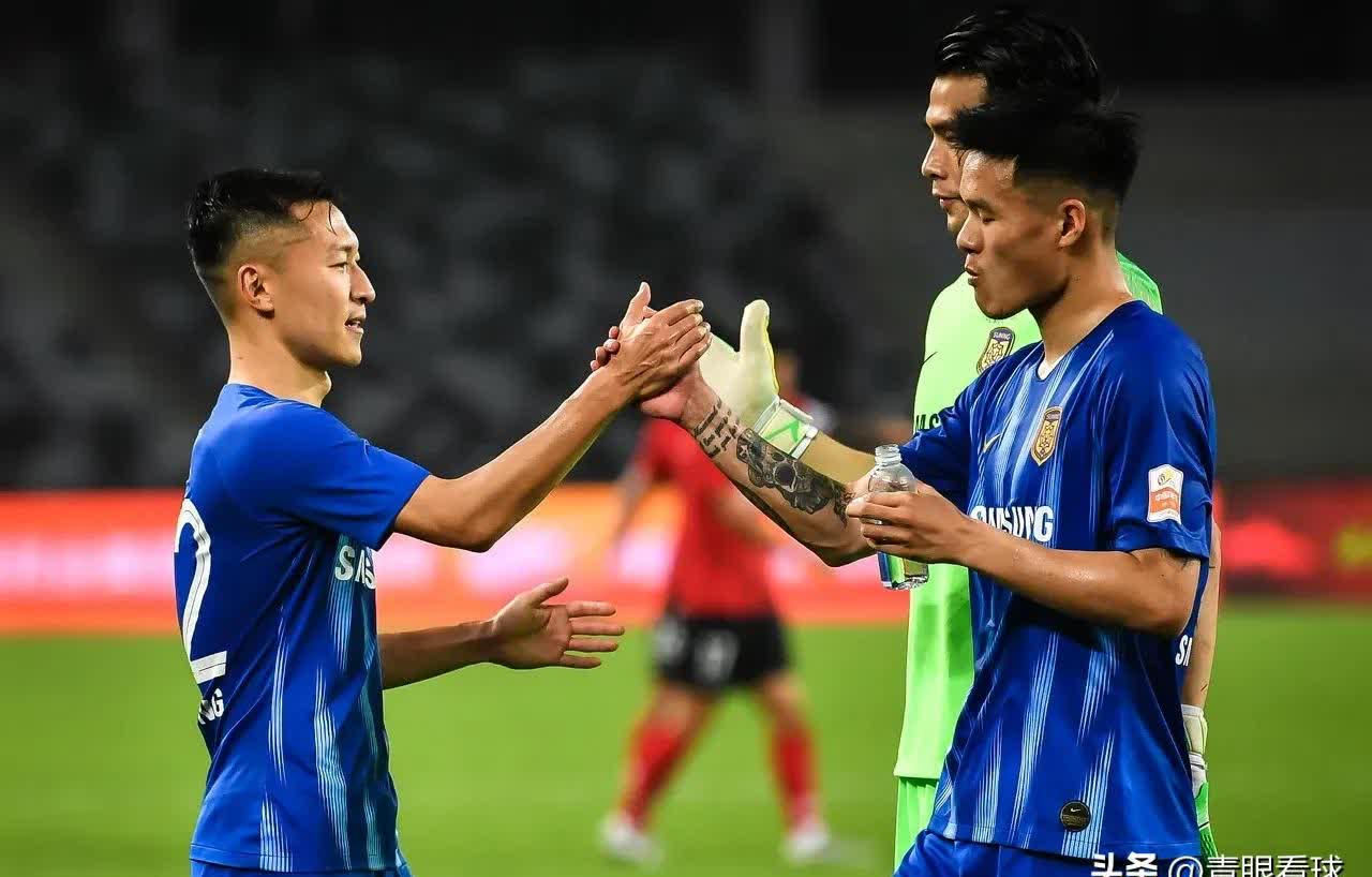 瓦力棋牌-江苏苏宁主场不敌上海申花,遭遇连败
