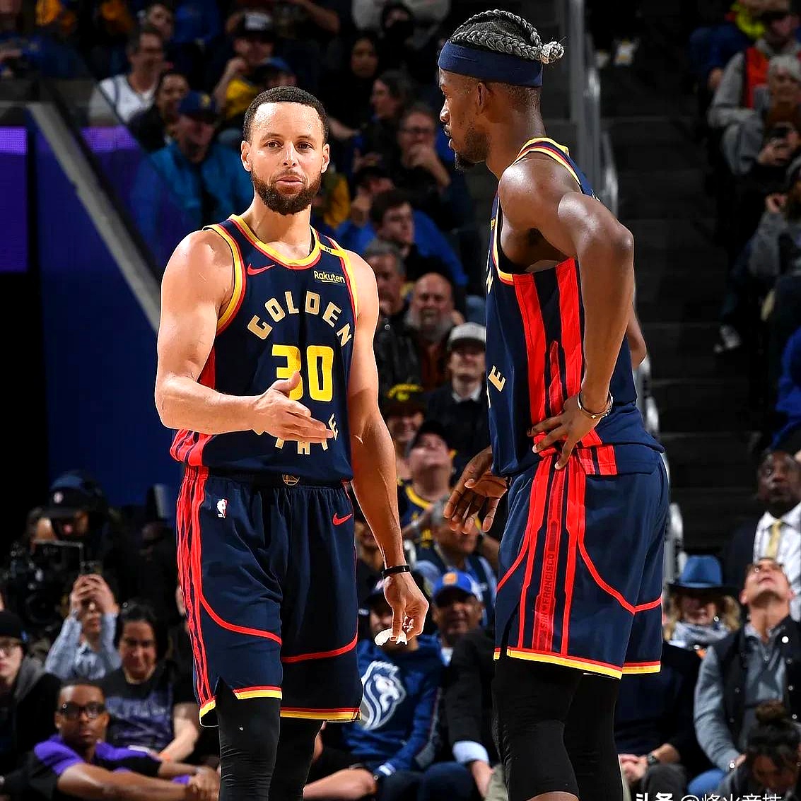 瓦力棋牌入口-勇士不敌灰熊,库里独得30+分