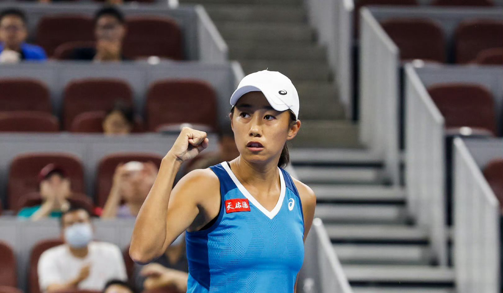 埃尔维什利代队晋级，表现令人期待