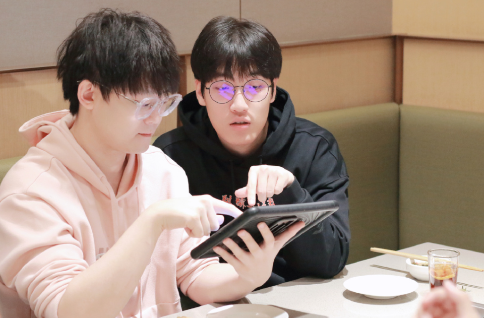 IG翻盘CLG,Viper操刀奇招英雄翻盘宿命之战入围赛,技惊四座的简单介绍 IG翻盘CLG,Viper操刀奇招英雄翻盘宿命之战入围赛,技惊四座的简单介绍