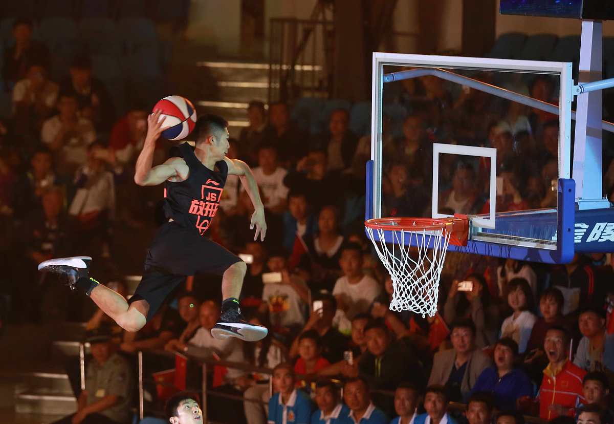 瓦力棋牌app-开拓者队阵容整合，近期战绩逐渐提升