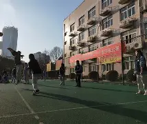 斯图加特勇者壮心，化险为夷逆转比赛赢得掌声