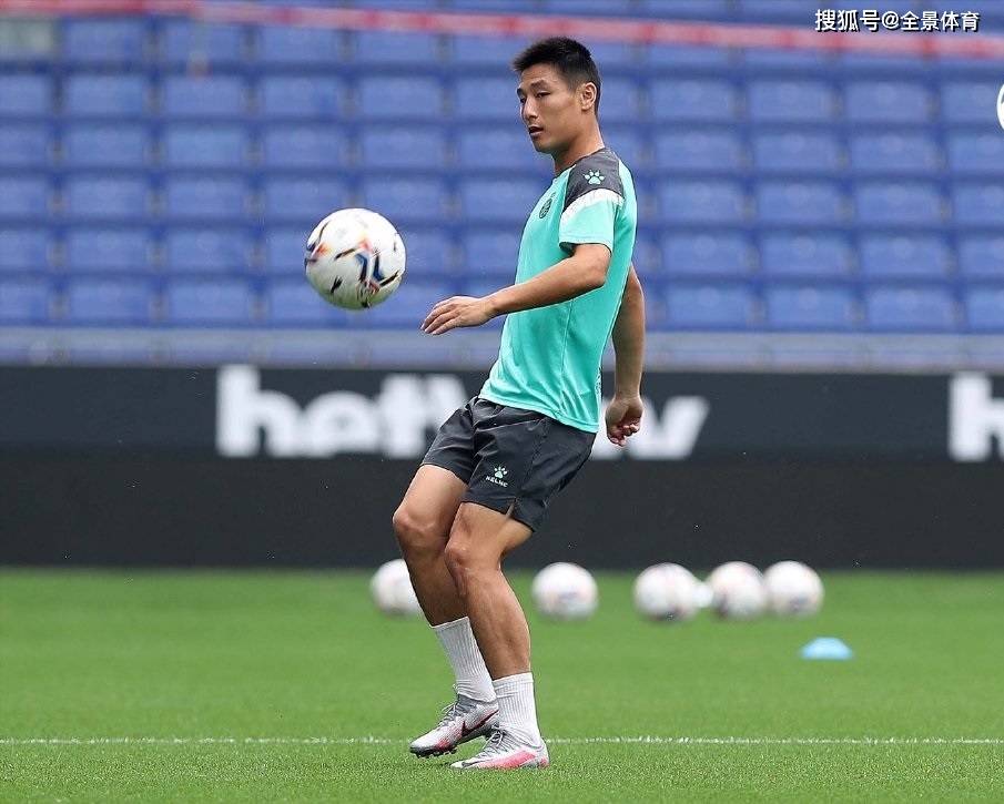 瓦力棋牌-猎鹰客场大胜灯泡,继续高歌猛进