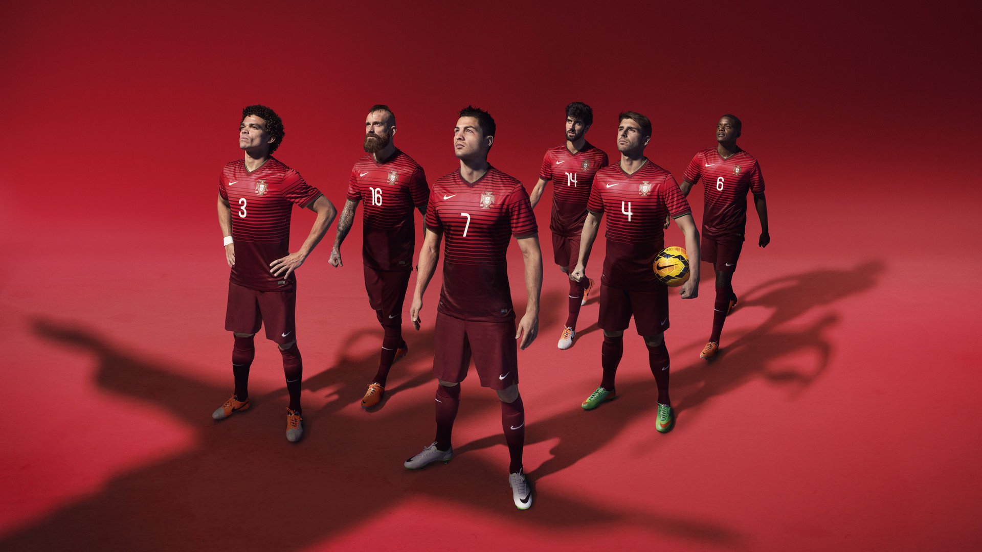 瓦力棋牌app-国歌响起时，商业喑哑了，戴维斯杯完胜拉沃尔杯的背后